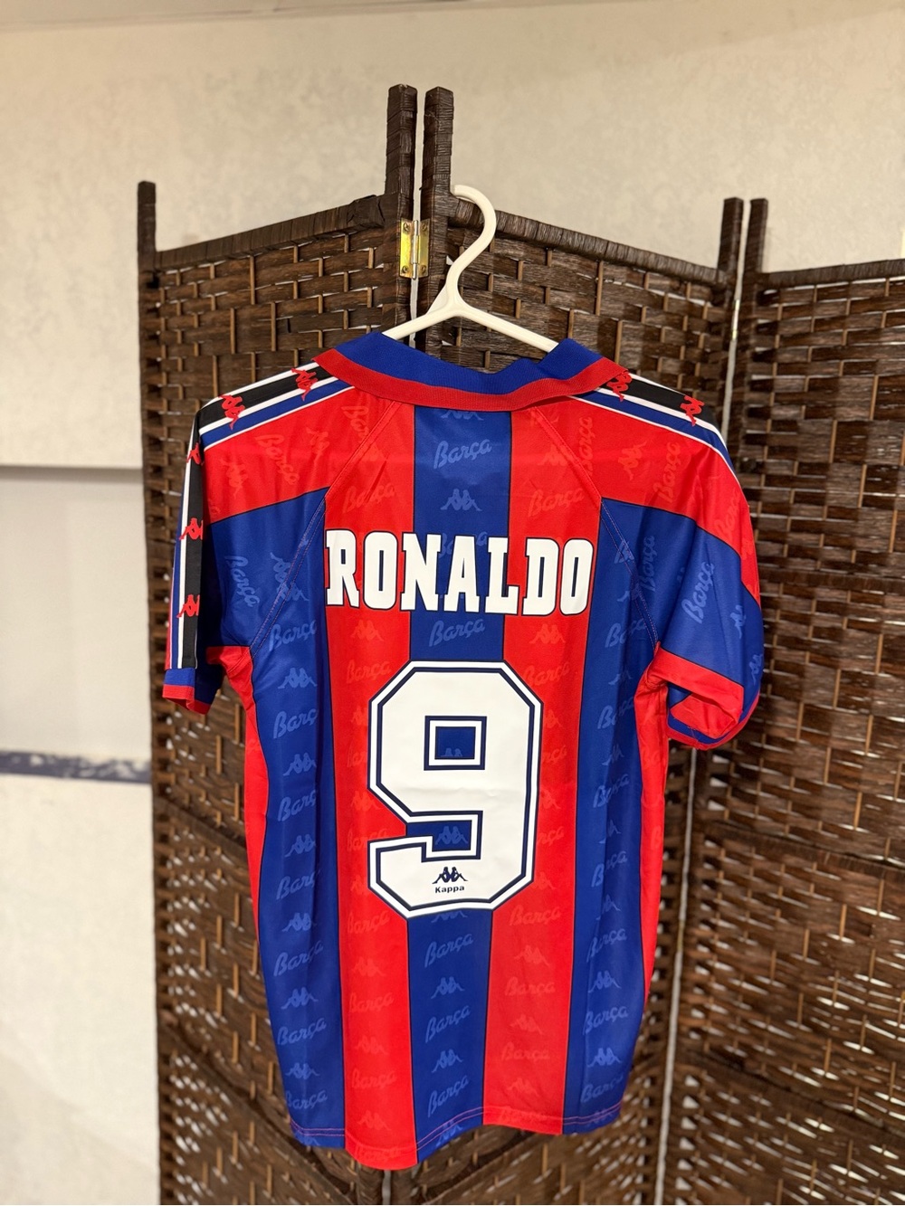 Ronaldo Barcelona Kappa Retro 99’ Soccer Jersey